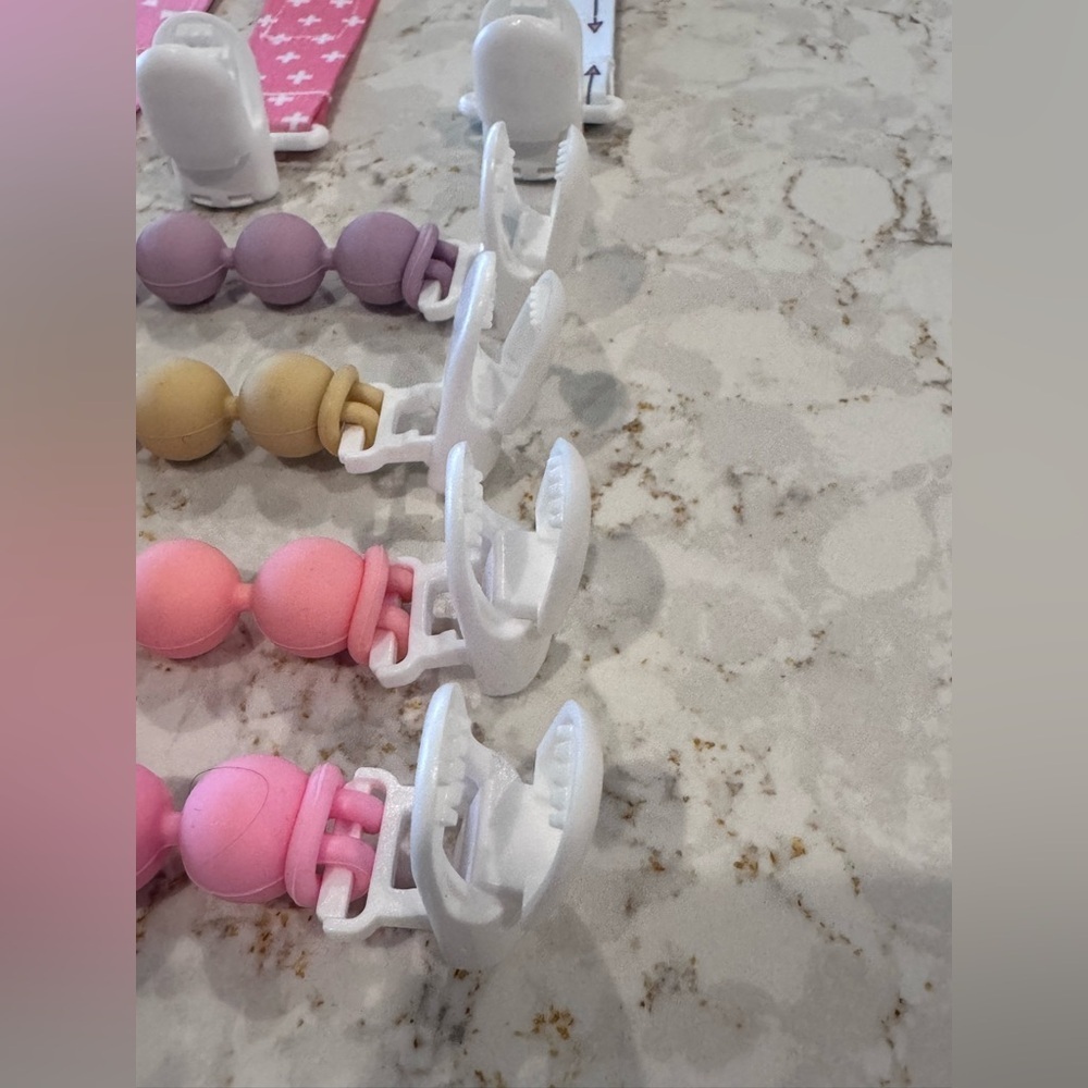 Pack of 8 Pacifier Clips - pink Purple Pacifier Clips Set - Picture 6 of 6
